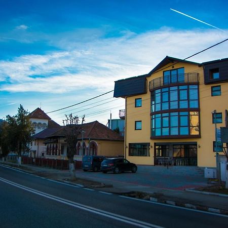 Pensiunea El Ryo Călimăneşti Eksteriør bilde